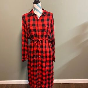 2 Old Navy button up shirts size large and one Red/black dress size large